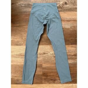 Lululemon Align high-rise leggings in the color Blue Cast Sz 4